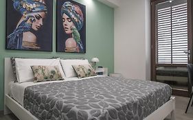 Casa Azzurra Rooms E Apartment