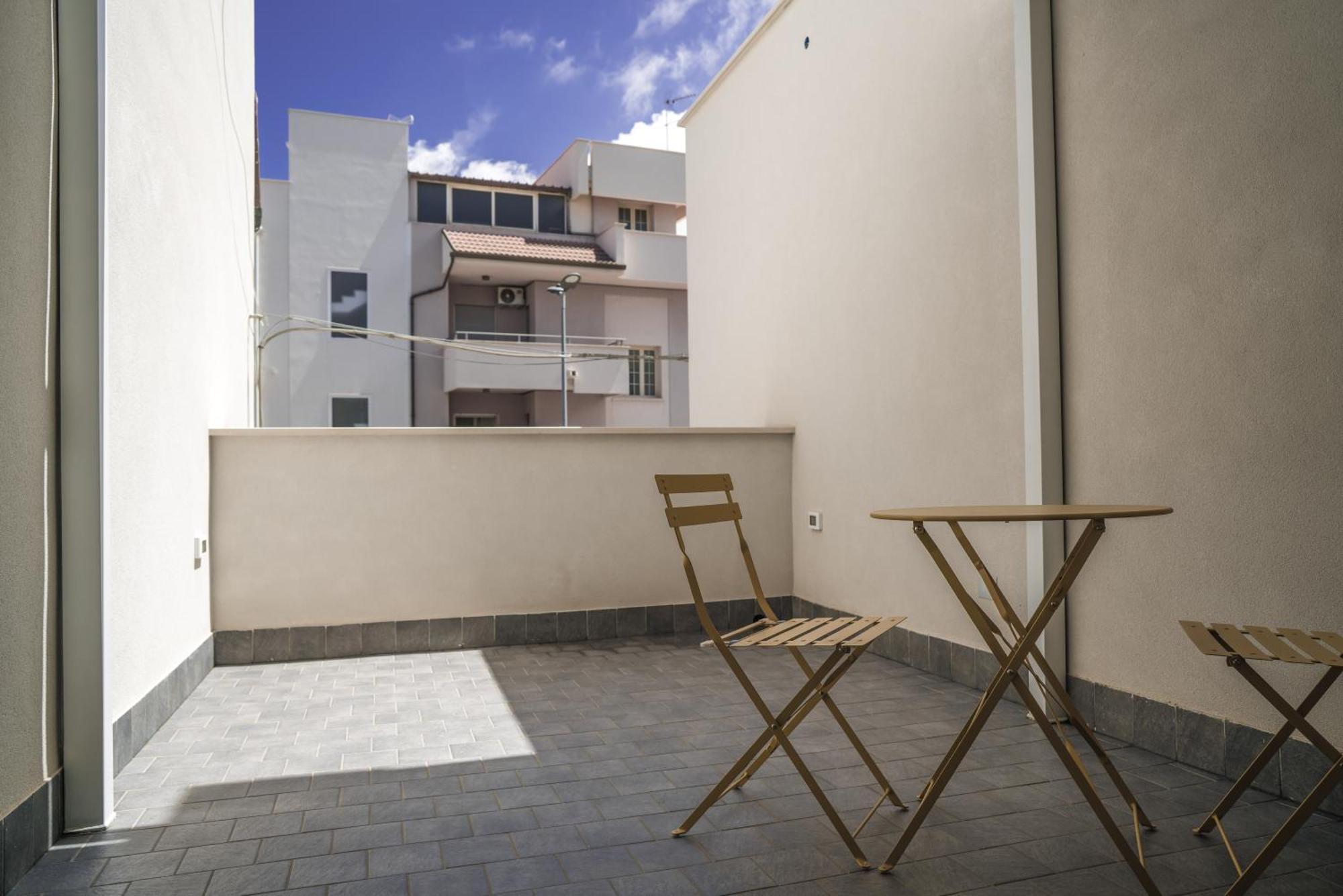 Casa Azzurra Rooms E Apartment Terrasini Exterior foto